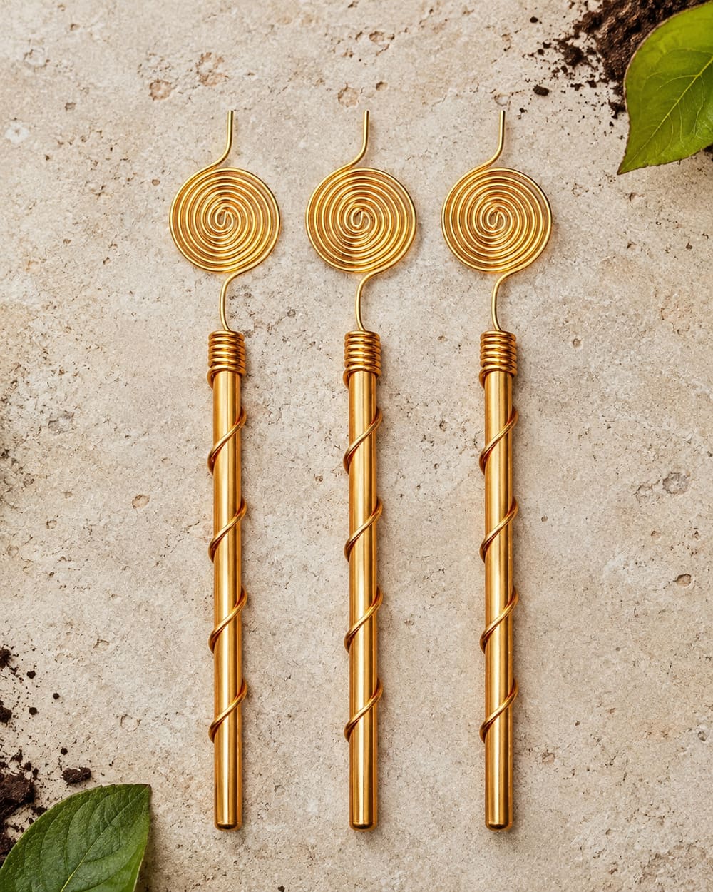 3 antennas — styled product illustration